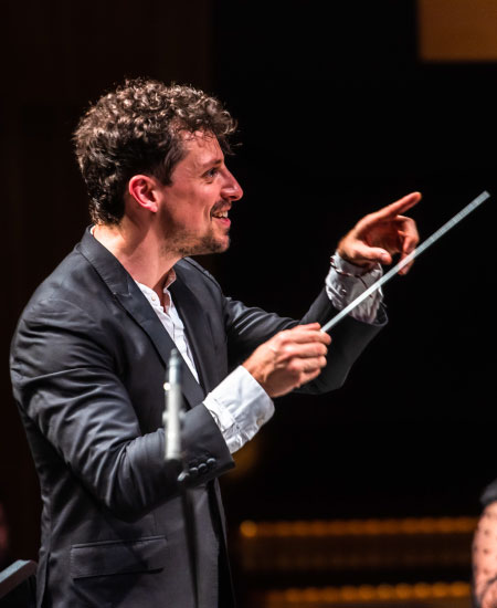 Paolo Bortolameolli regresa al teatro de Fundación CorpArtes junto a la OSNJ