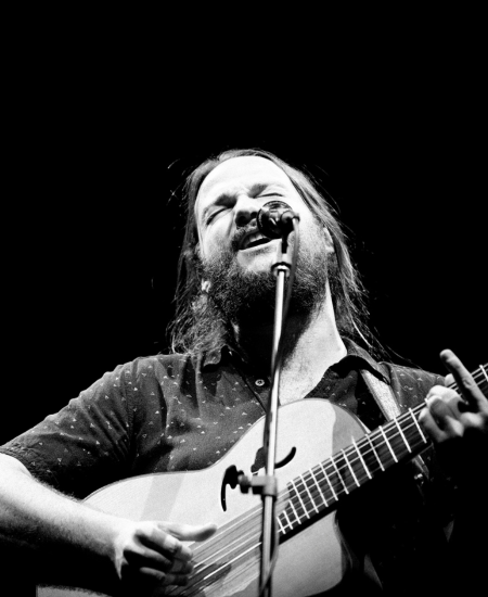 Nano Stern llega por primera vez al Teatro CA660 de Fundación CorpArtes